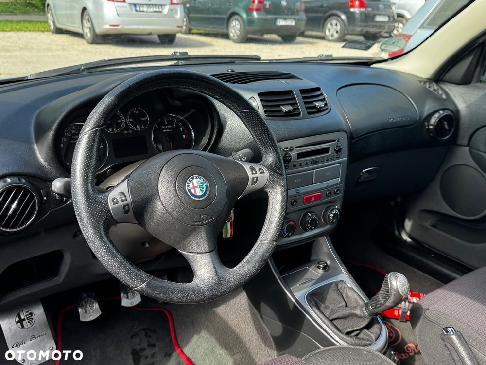 Alfa Romeo 147 - 7