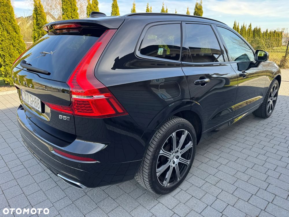 Volvo XC 60 B5 D AWD R-Design - 4