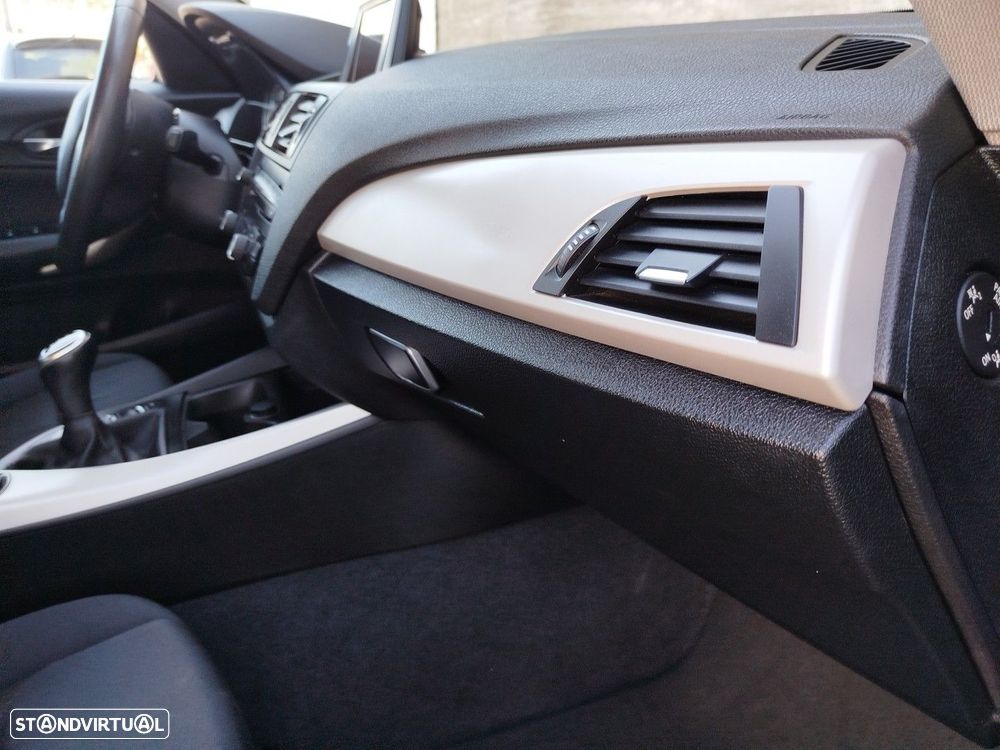 BMW 116 d EfficientDynamics - 22