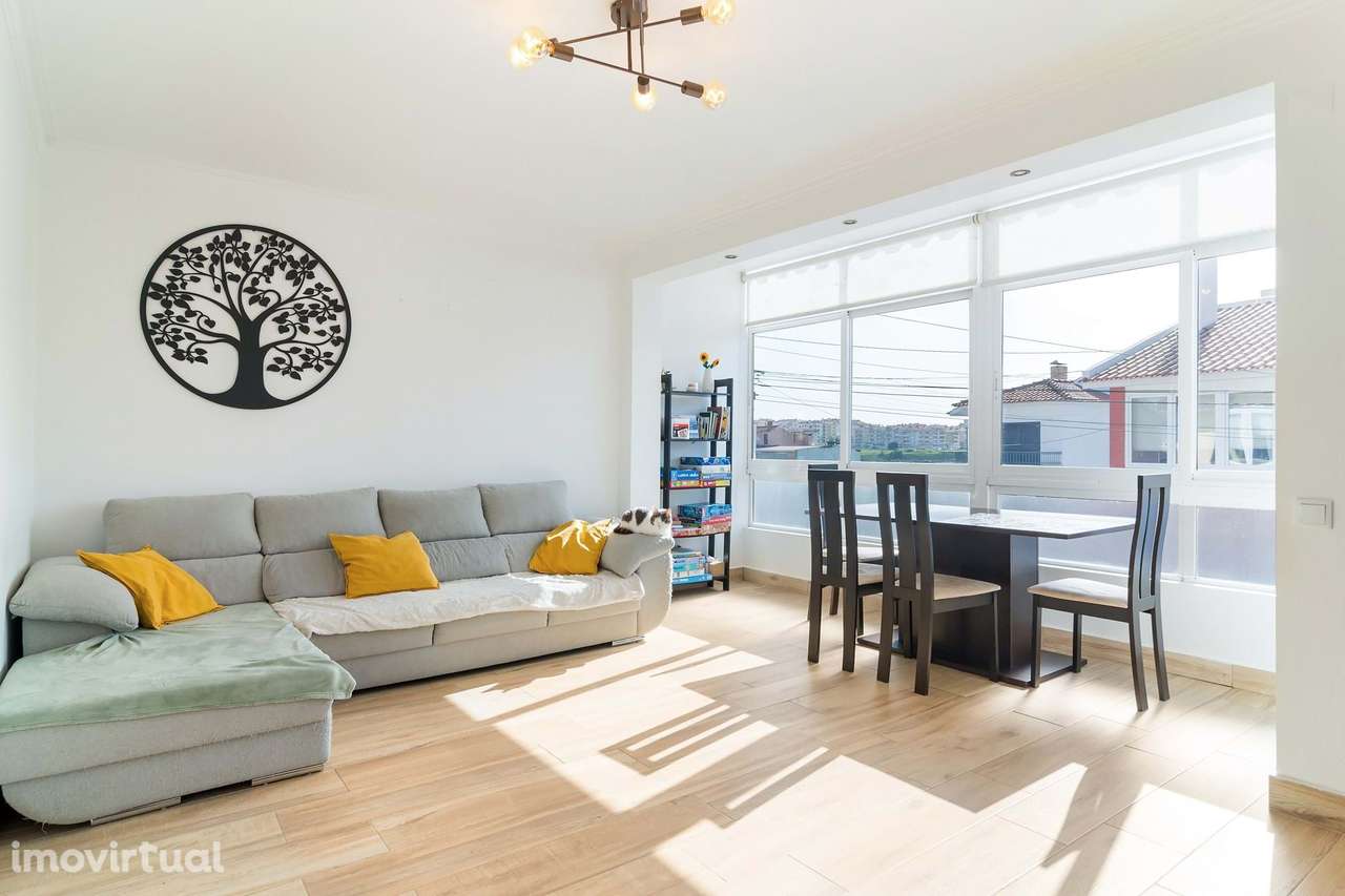 Refúgio acolhedor em São Domingos de Rana – T2+1 cheio de luz - Grande imagem: 5/26