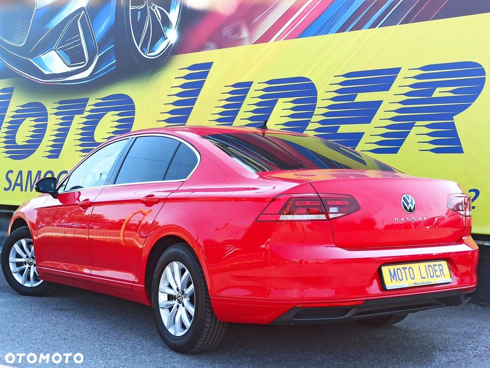 Volkswagen Passat - 4