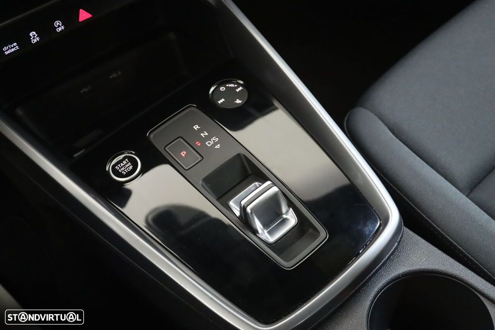 Audi A3 Sportback 30 TDI S line S tronic - 11