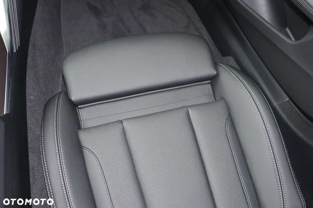 BMW i4 - 19