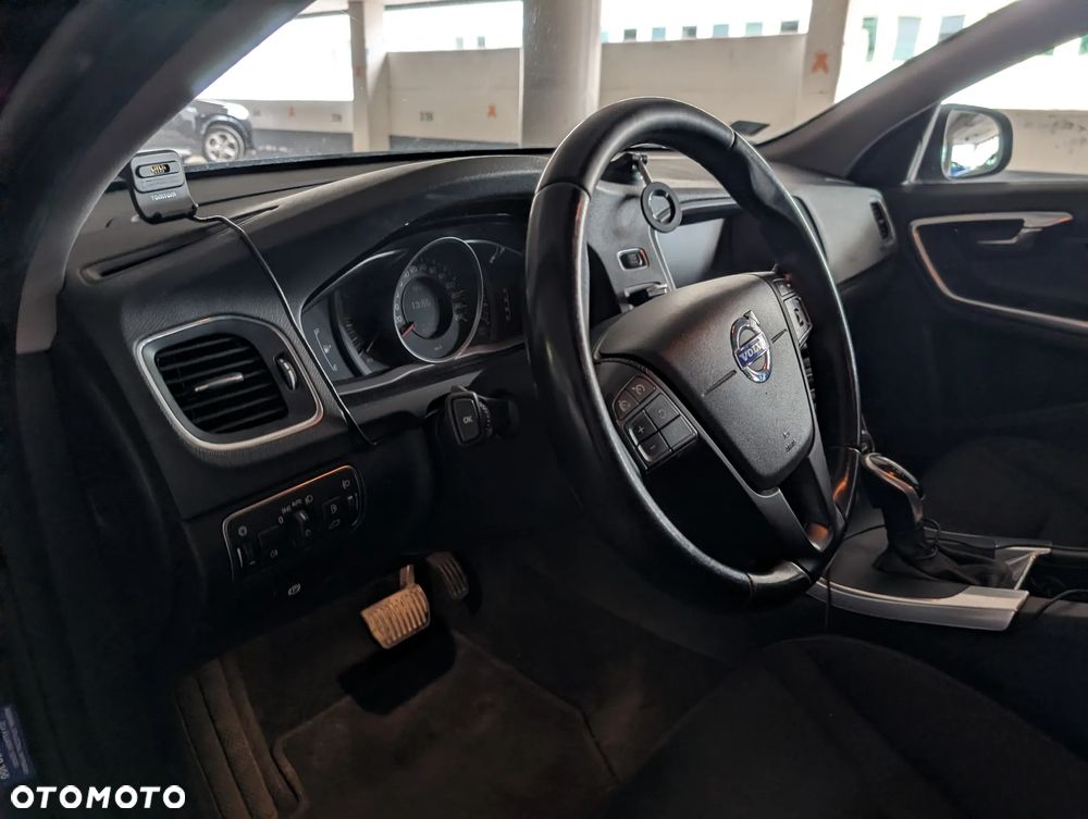 Volvo V60 D3 Kinetic - 12