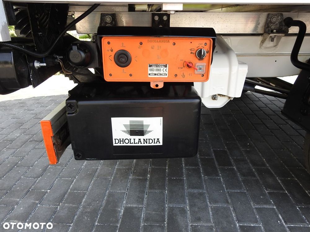 Volkswagen CRAFTER PLANDEKA WINDA 8 PALET WEBASTO TEMPOMAT  180KM - 22