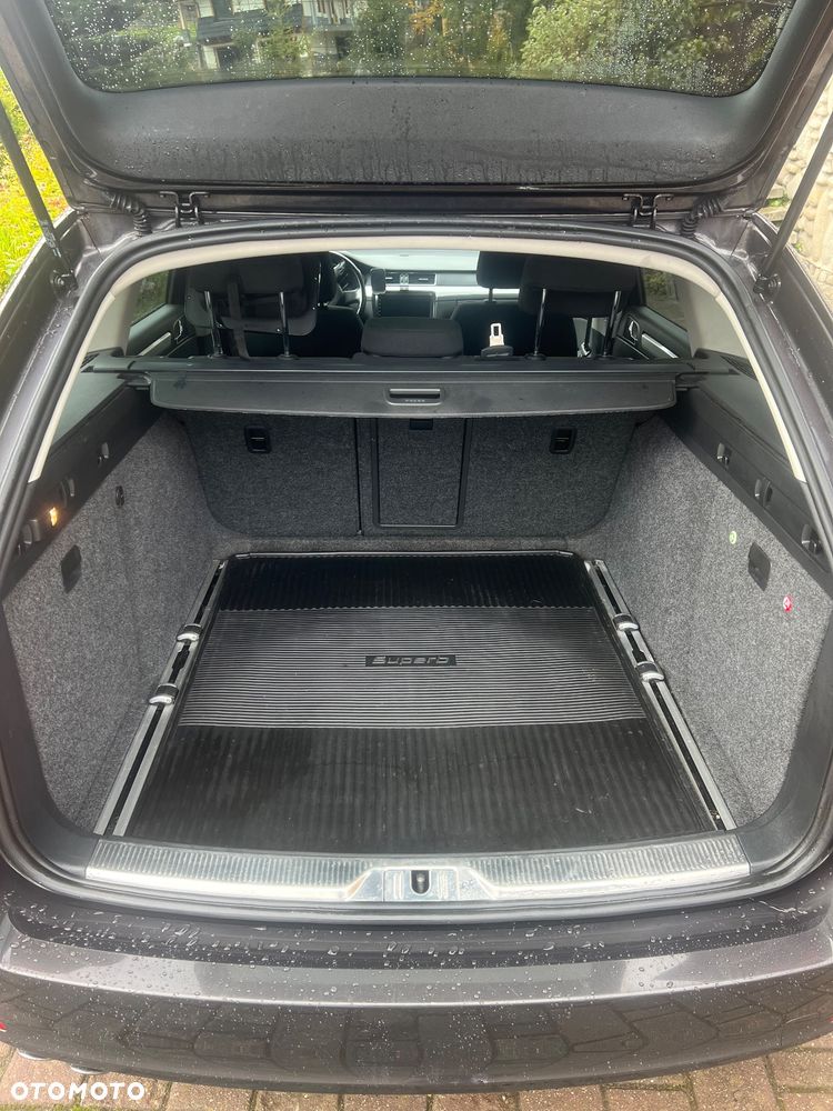 Skoda Superb 2.0 TDI Ambition DSG - 19