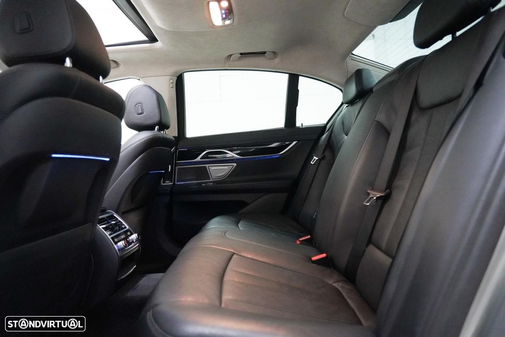 BMW 730 d Pack M Auto - 8