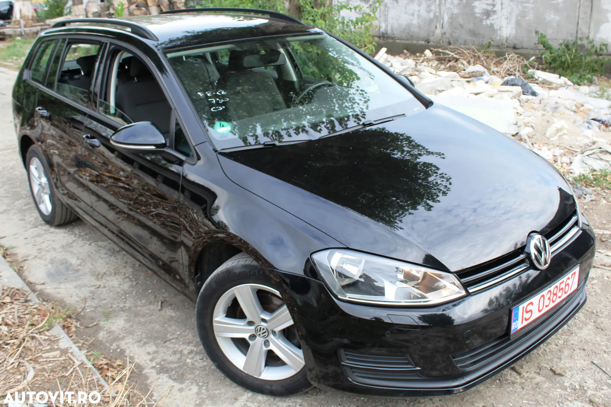 Volkswagen Golf 1.6 TDI DPF BMT Comfortline - 2