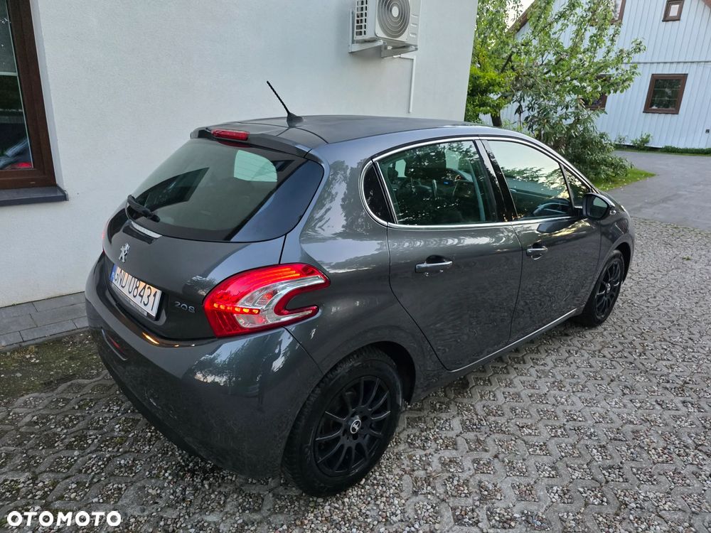 Peugeot 208 1.2 VTi Allure - 37