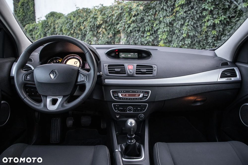 Renault Megane TCe 180 Dynamique - 30