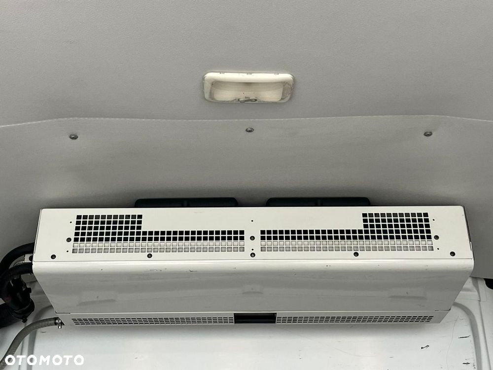 Renault Trafic - 13