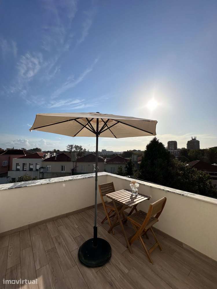 Arrendamento de apartamento t2 na Rua do Monte Cativo, 69