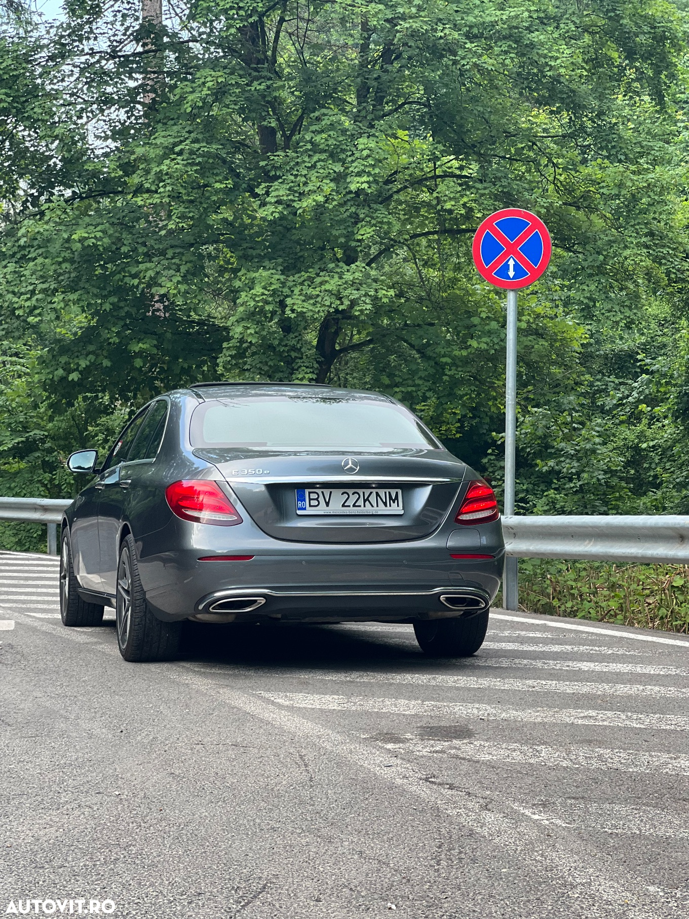 Mercedes-Benz E 350e 9G-TRONIC Exclusive - 3