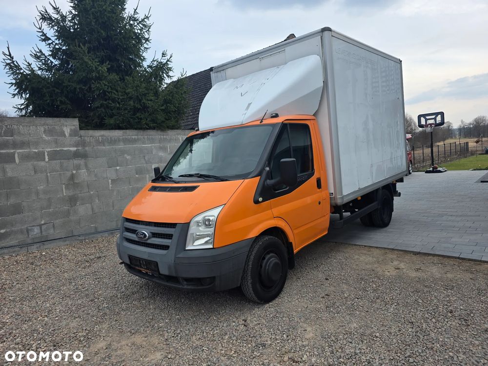 Ford Transit - 1