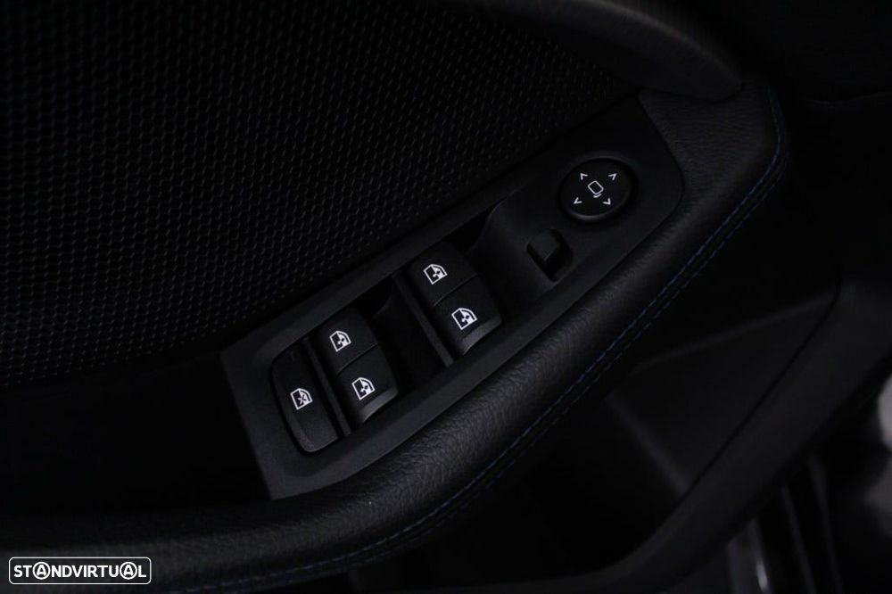 BMW 116 d Pack Desportivo M Auto - 20