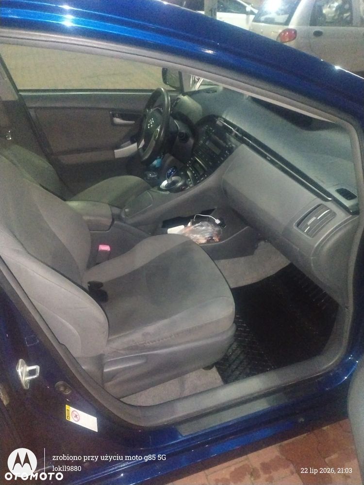 Toyota Prius - 7