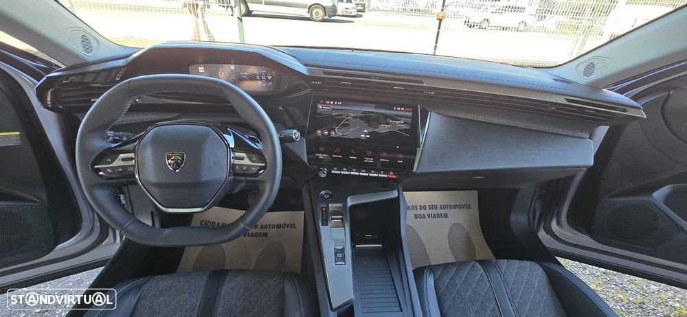 Peugeot 408 1.2 PureTech Allure Pack EAT8 - 21