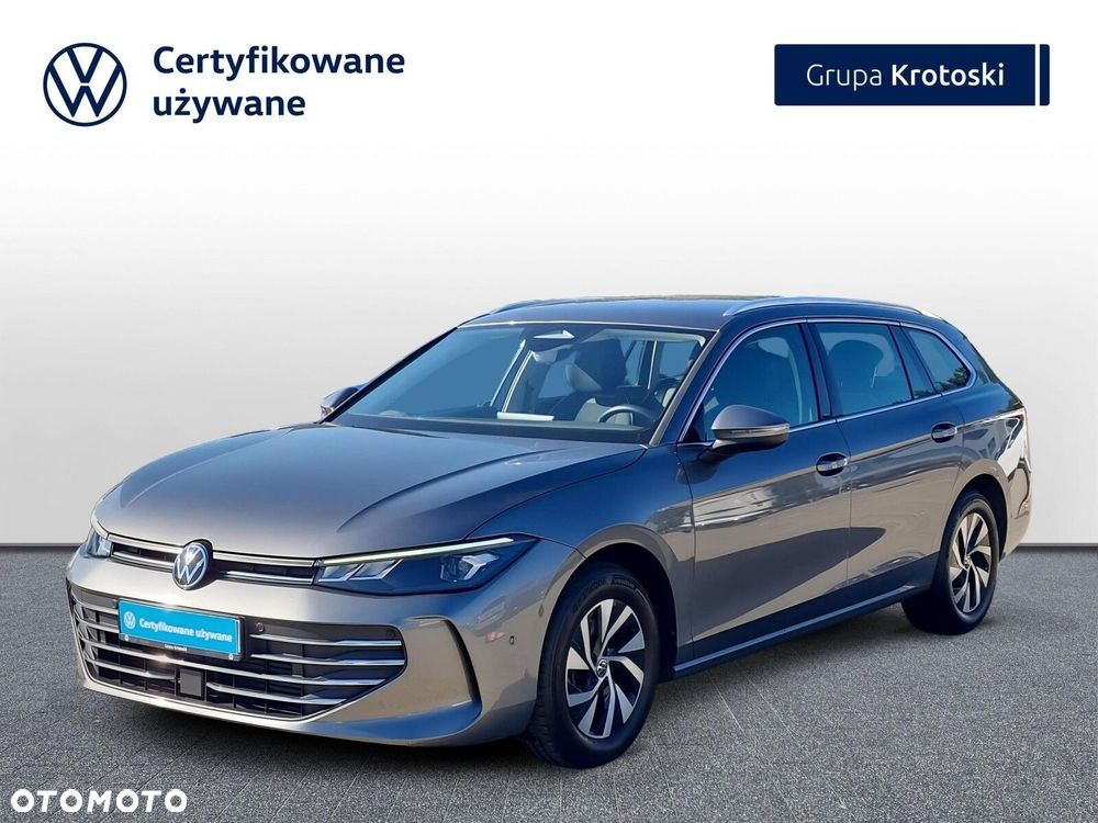 Volkswagen Passat - 4