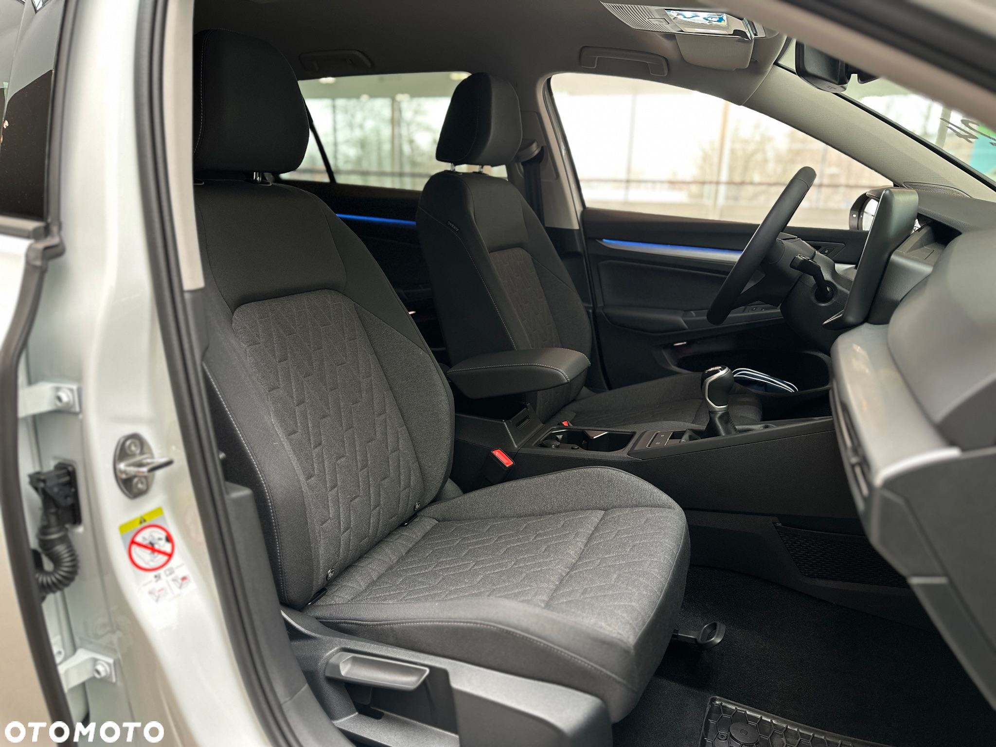 Volkswagen Golf VIII 1.5 TSI Life - 7