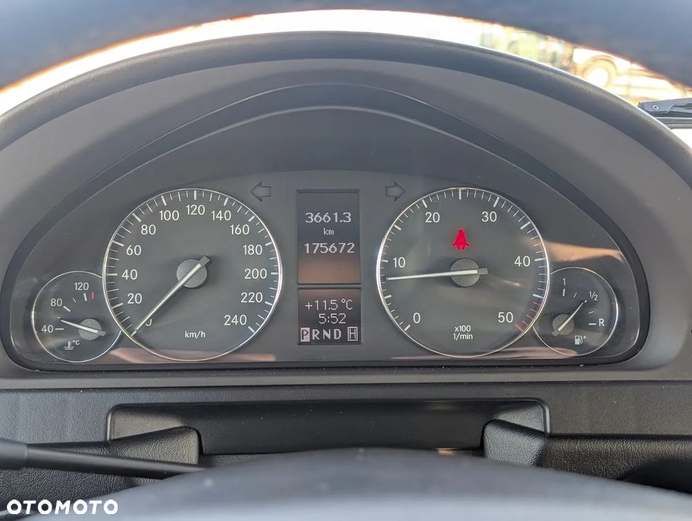 Mercedes-Benz Klasa G 320 CDI - 21