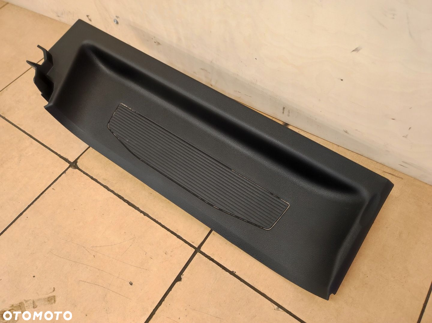 Osłona nakładka progowa stopień prawy Caddy V - 3