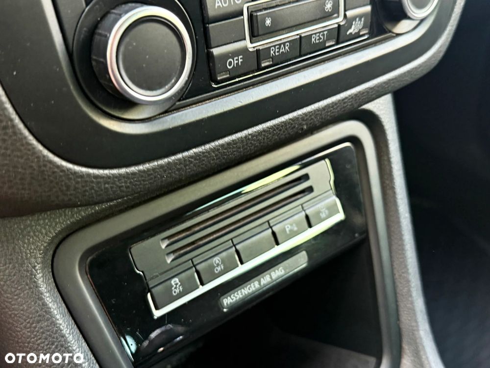 Volkswagen Sharan 2.0 TDI Blue Motion Style - 25