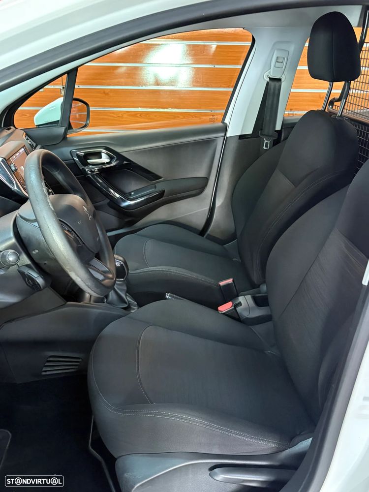 Peugeot 208 1.5 HDI Van - 10