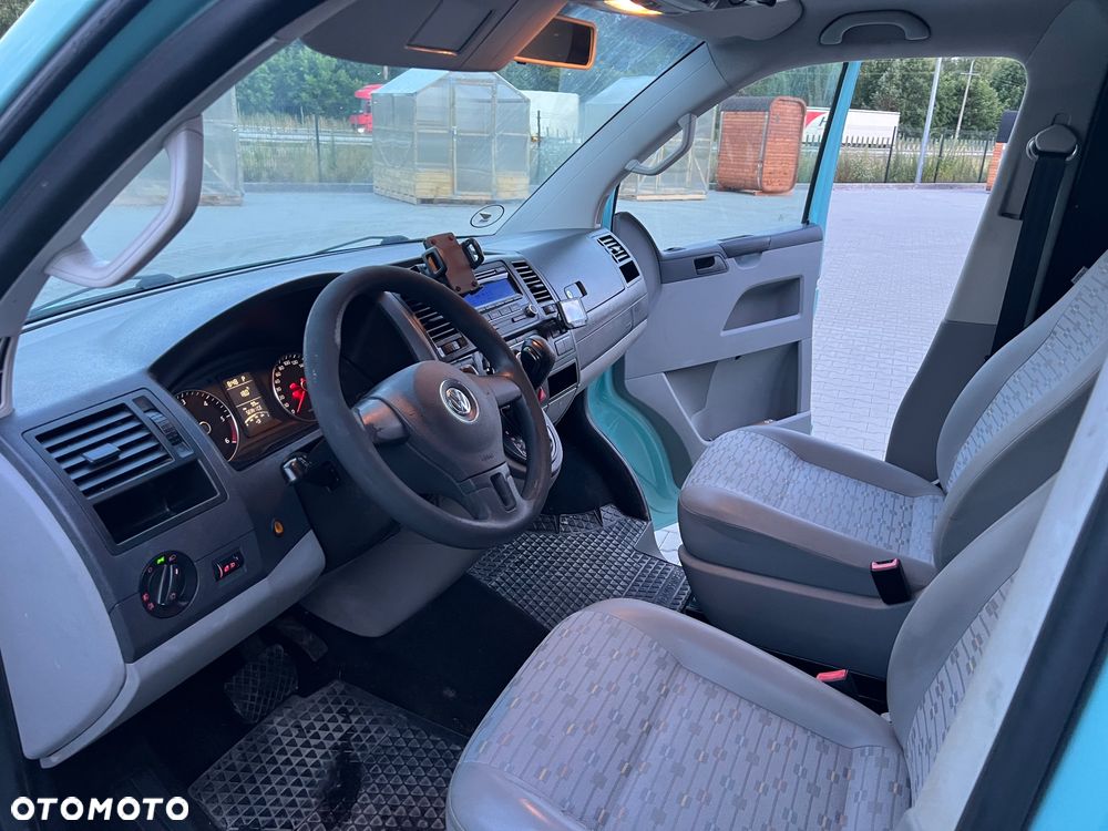 Volkswagen Transporter T5 - 16
