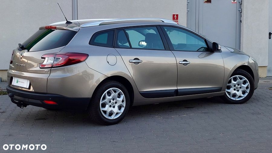 Renault Megane dCi 130 FAP Dynamique - 9