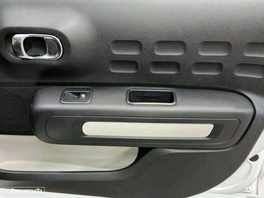 Citroën C3 1.2 PureTech Plus - 21