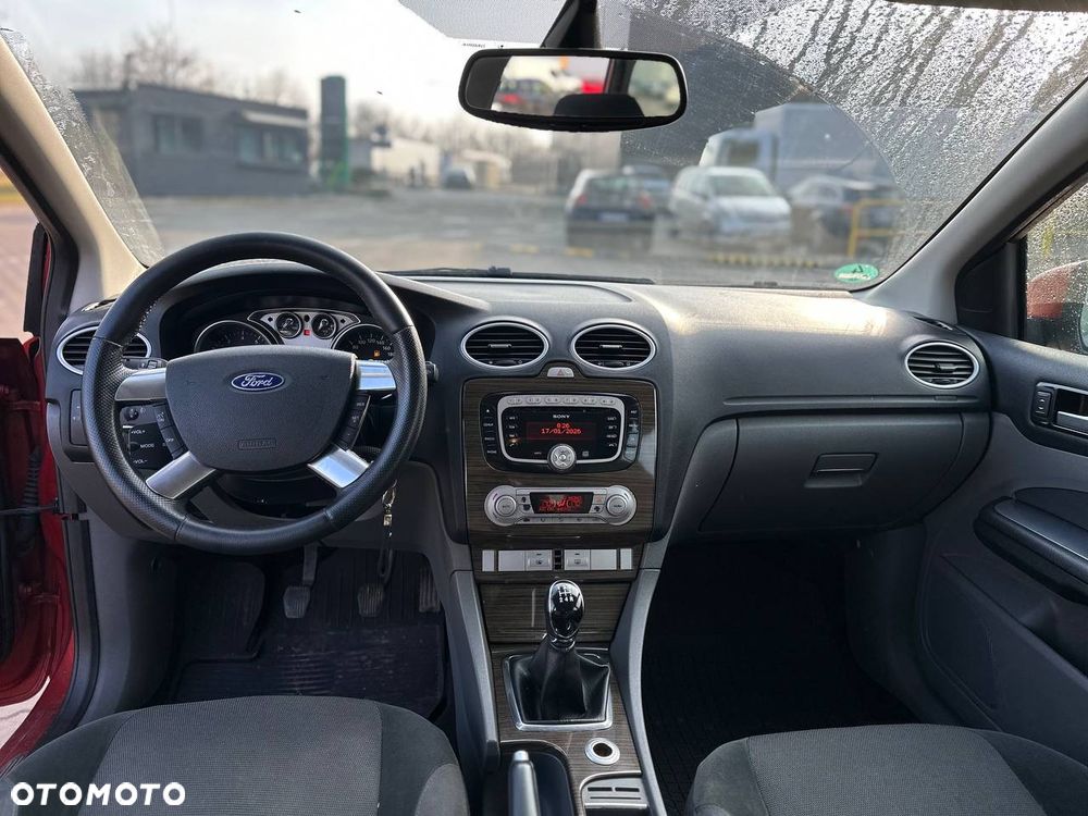 Ford Focus 1.6 Ti-VCT Ghia - 23