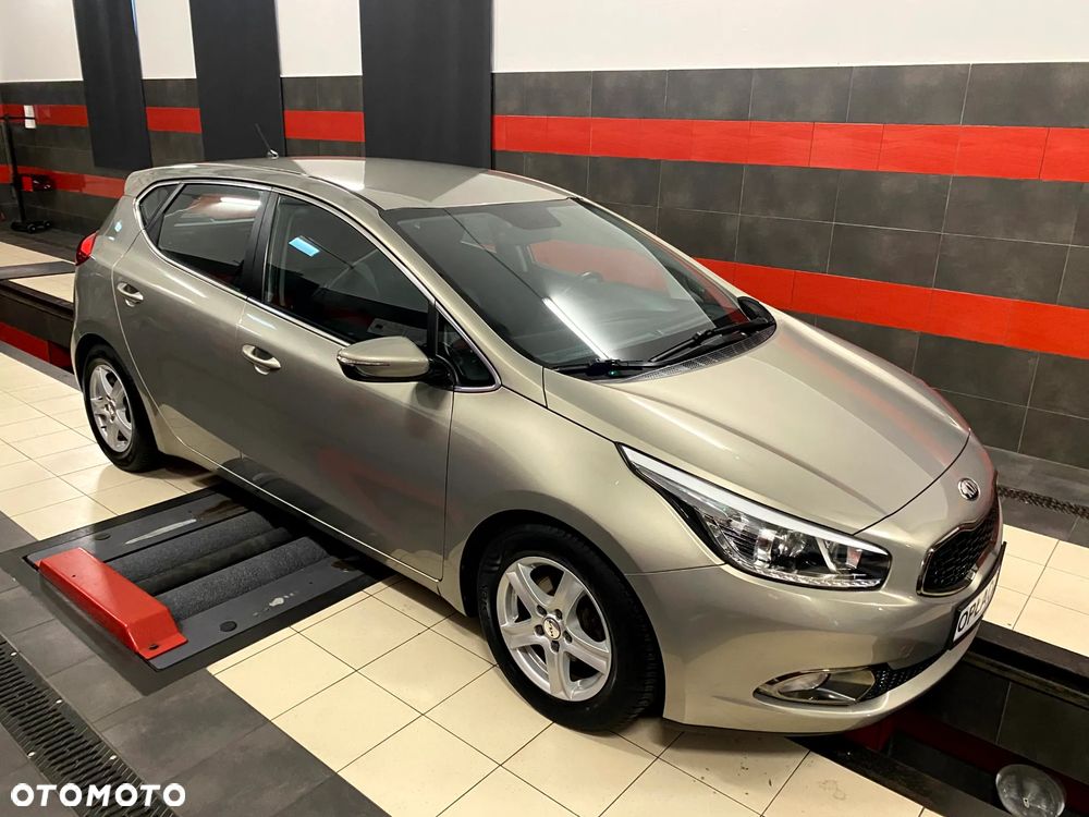 Kia Ceed 1.6 GDI XL - 5