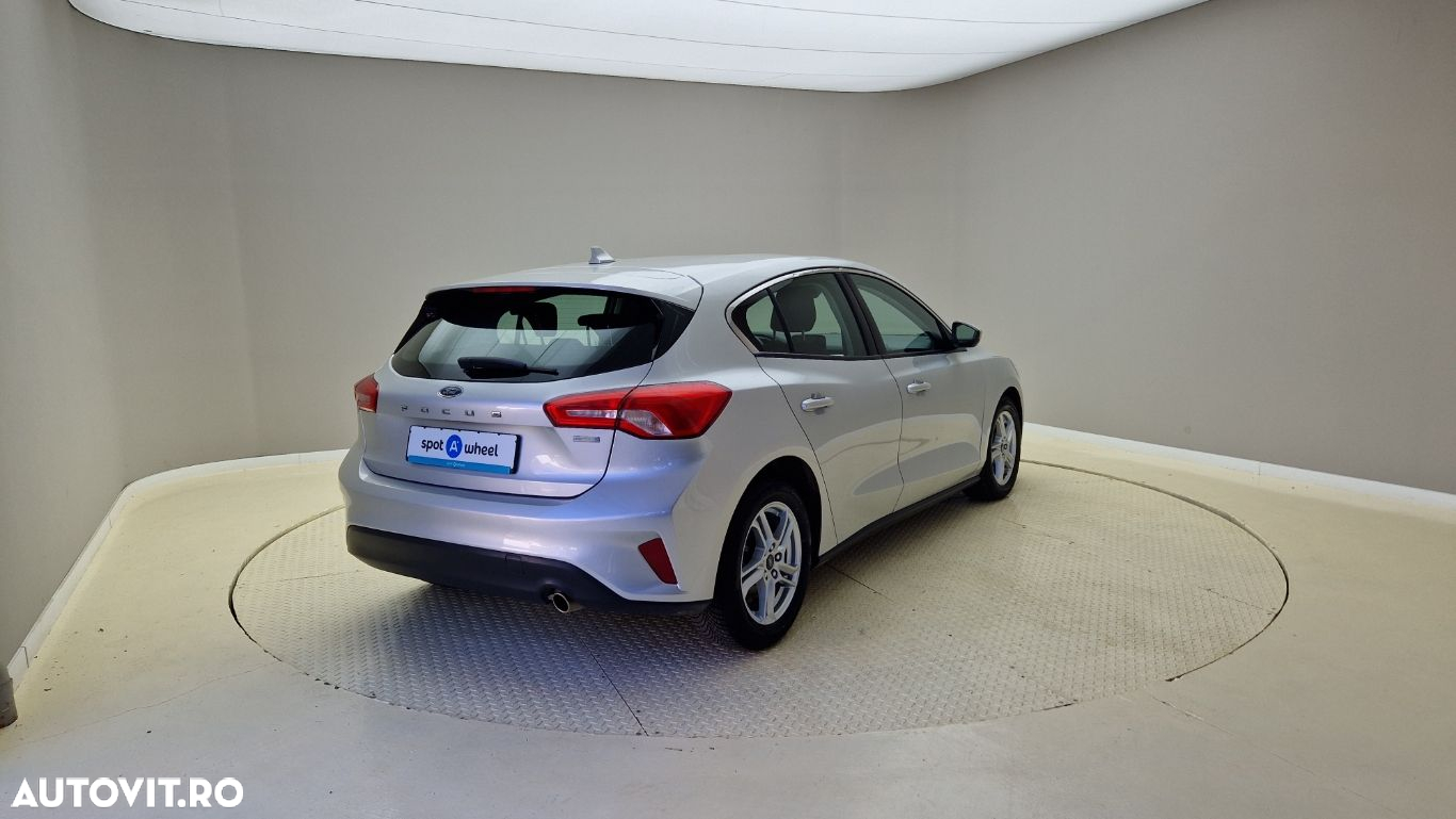 Ford Focus - 7