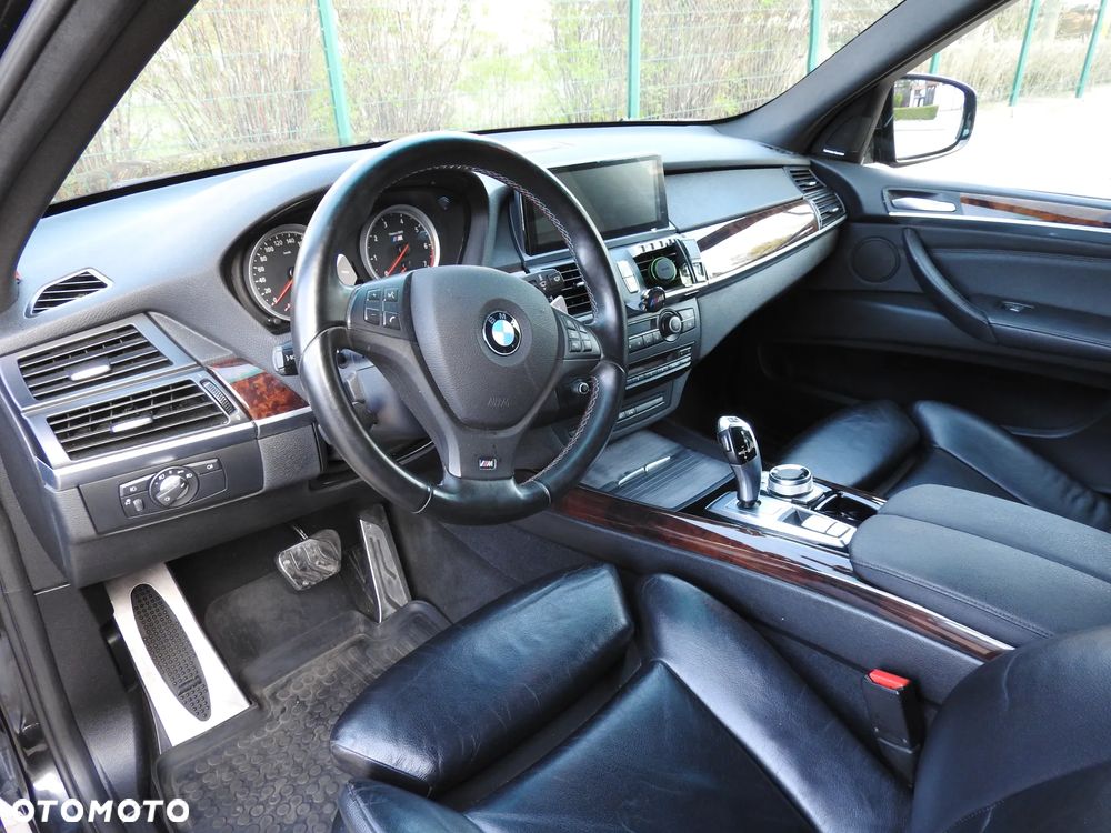 BMW X5 xDrive50i - 11