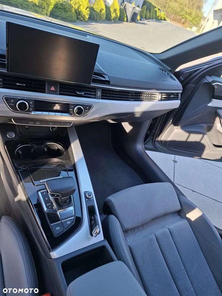 Audi A4 Avant 35 TFSI mHEV S Line S tronic - 16