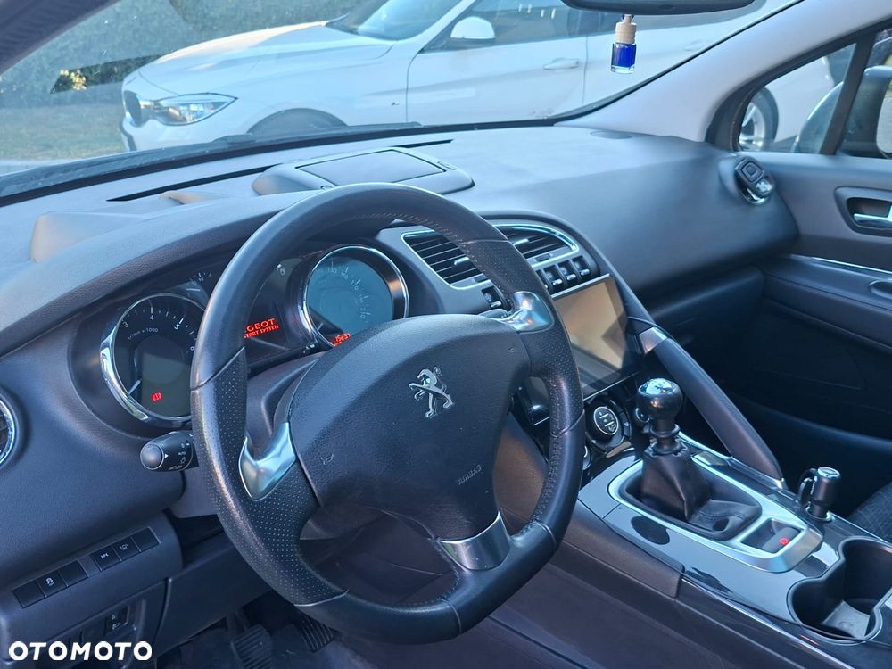 Peugeot 3008 1.2 PureTech Allure S&S - 3