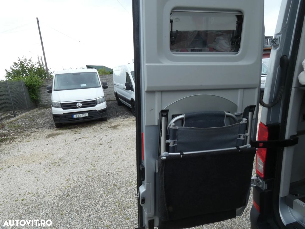 Volkswagen Crafter Grand California - 36