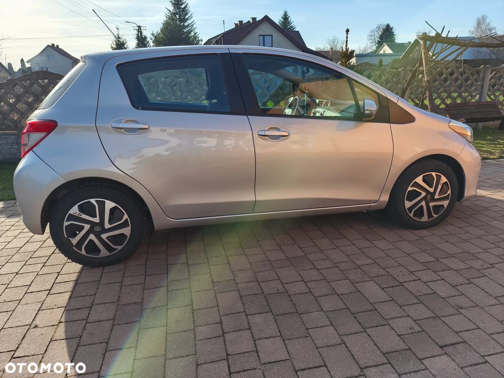 Toyota Yaris 1.33 VVT-i - 2
