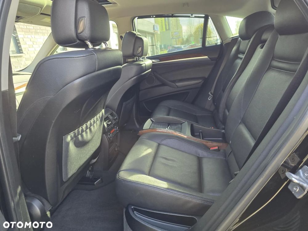 BMW X6 35i xDrive - 26