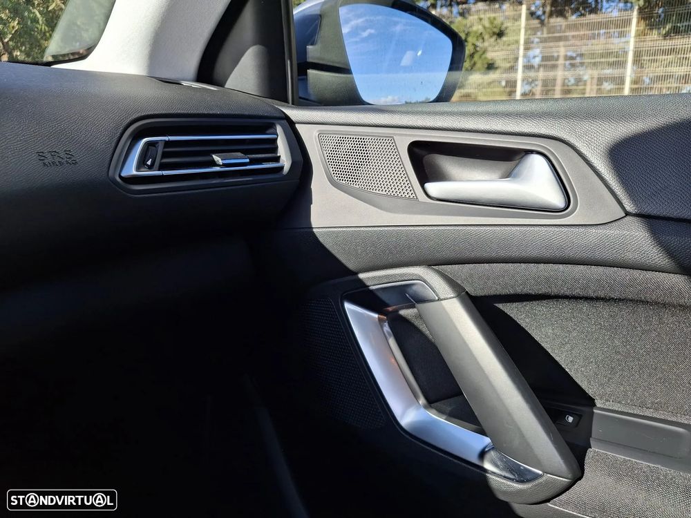 Peugeot 308 SW 1.5 BlueHDi Active - 41