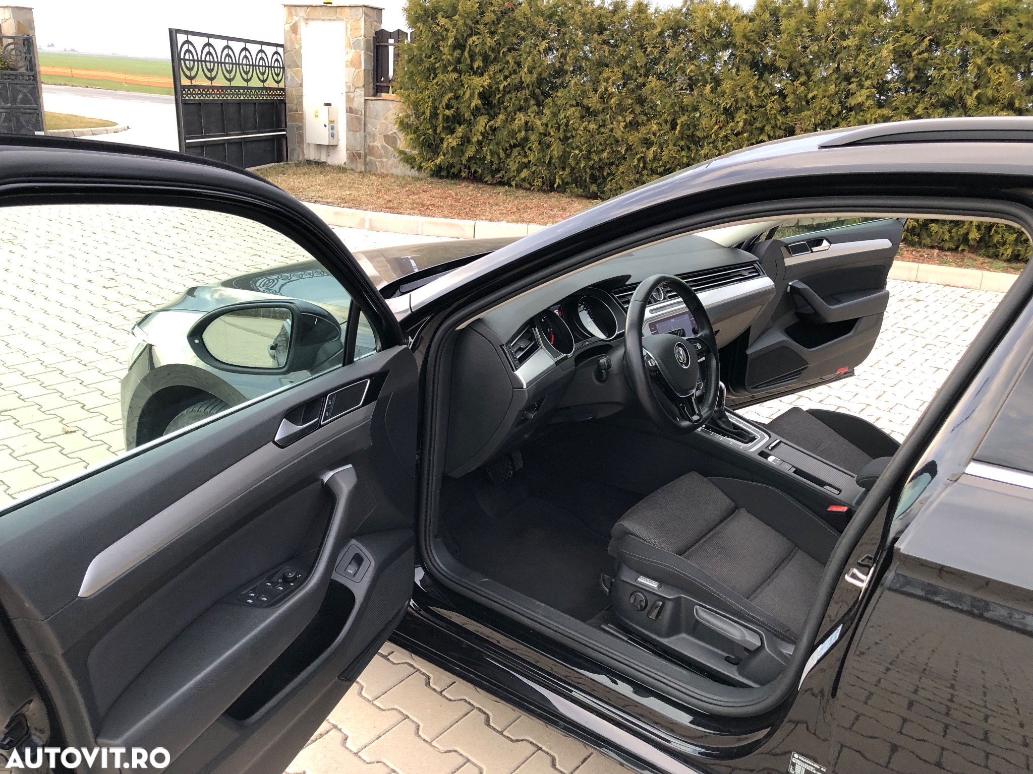 Volkswagen Passat Variant 1.6 TDI SCR DSG Business - 9