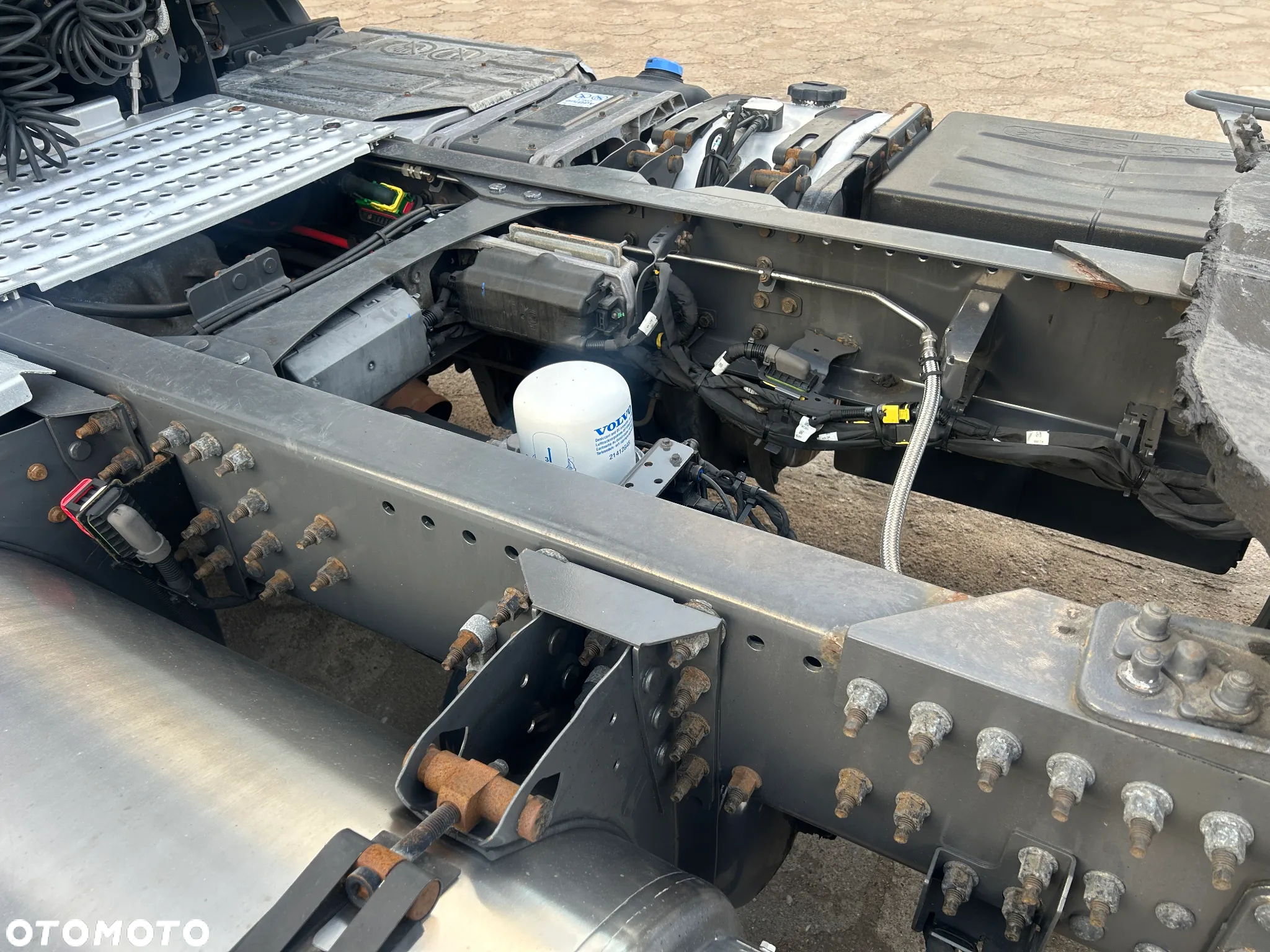Volvo FH 460 GAZ LNG + DIESEL / PRZEBIEG TYLKO 557 767 KM / 2019 ROK !! - 9