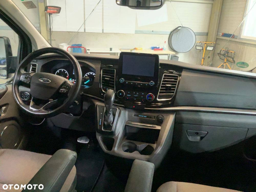 Ford Tourneo Custom 2023 photo 4