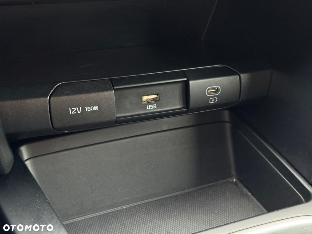 Kia Ceed 1.5 T-GDI M - 26