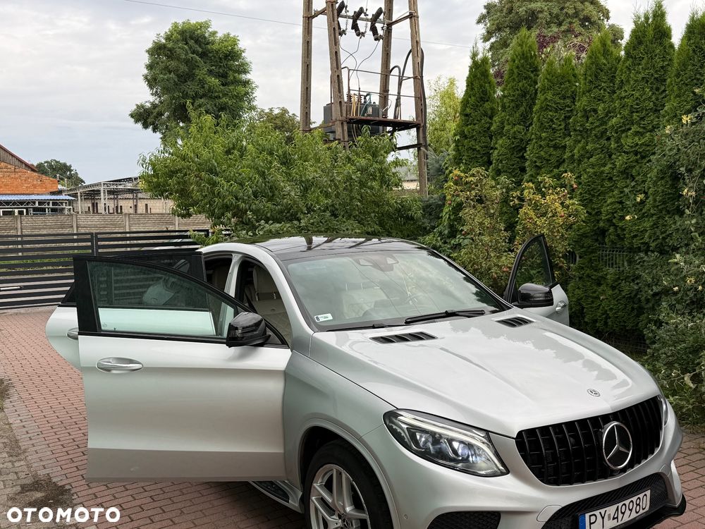 Mercedes-Benz GLE - 24