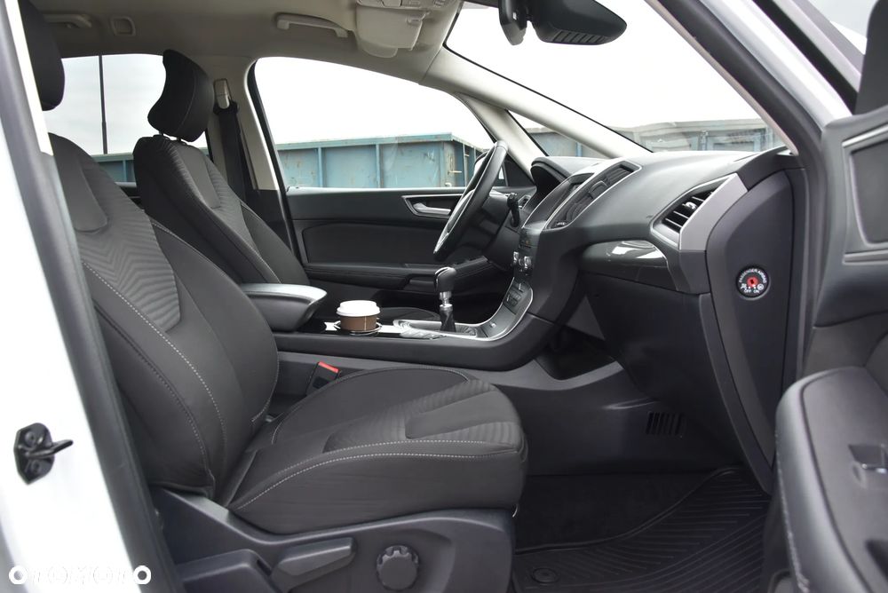 Ford S-Max 2.0 EcoBlue Titanium - 9