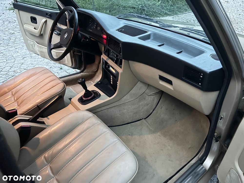 BMW Seria 5 - 11