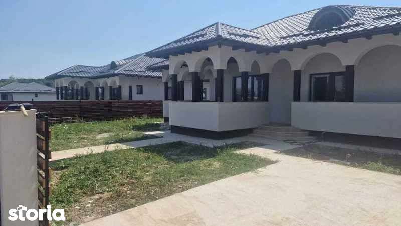 Casa individuala Ciolpani/ 4 dormitoare/ teren 500 mp/Comision 0 - Imagine principală: 2/20