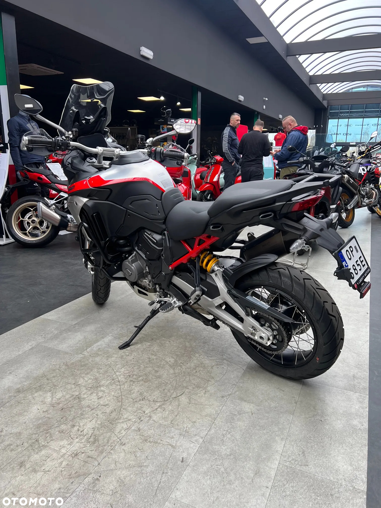 Ducati Multistrada - 2