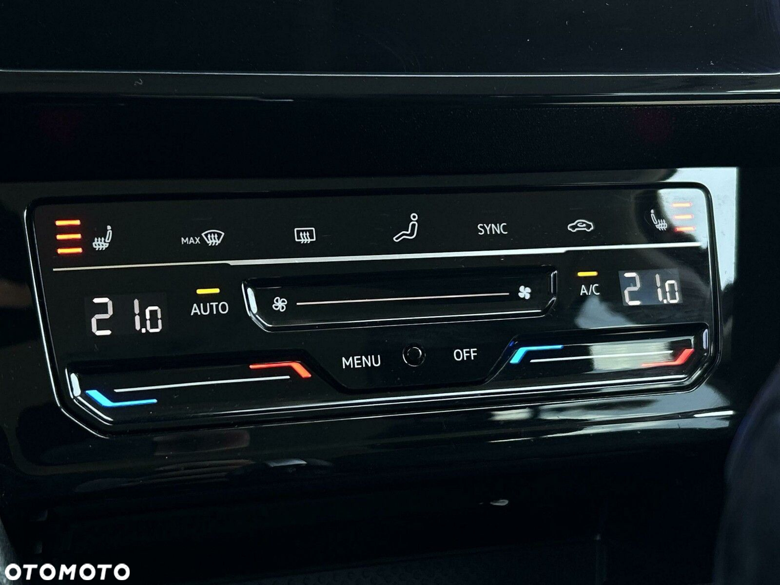 Volkswagen Passat 2.0 TSI Business DSG - 24